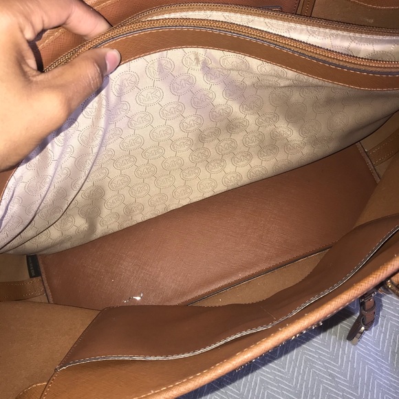 ‼️SOLD‼️Michael Kors Tote - Picture 7 of 8